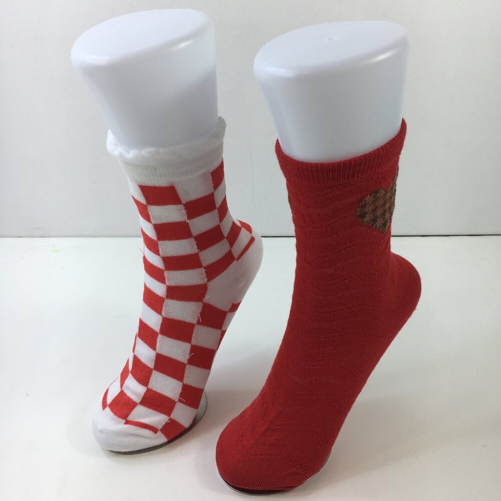 Womens Set 2 Checkerboard Heart Crew Socks Ruffle Cuff Red White